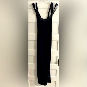 Pearce Fionda, women’s 12, dual crossovee strap lined straight silhouette gown